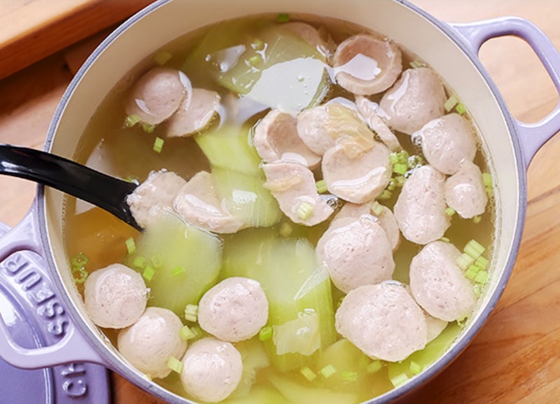 大黃瓜貢丸湯