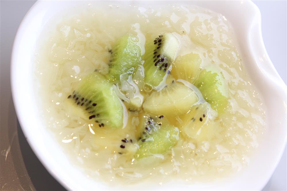 水果雪耳湯